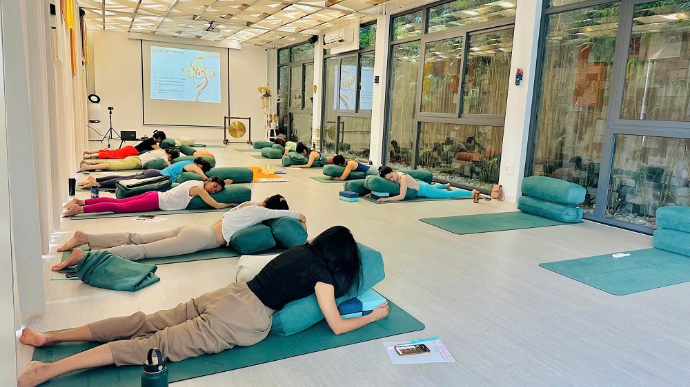 Lớp yoga cộng đồng